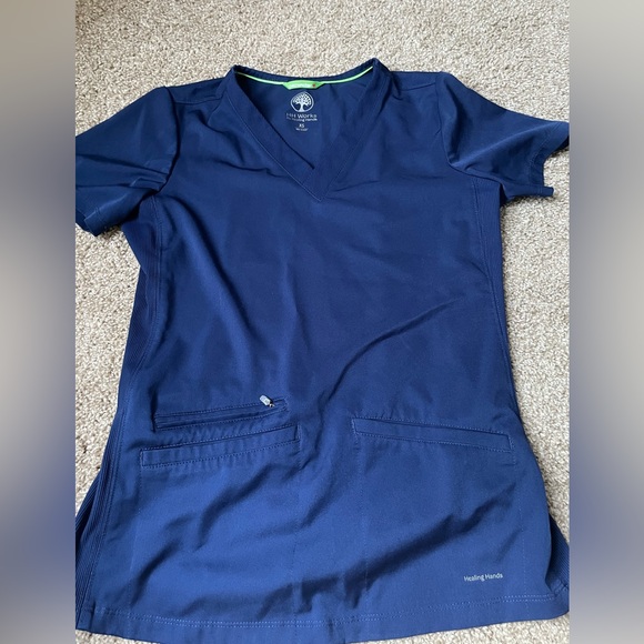 HH Works Scrub Tops - Picture 4 of 4
